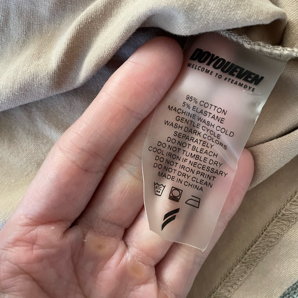 DOYOUEVEN Workout Tee in Tan Size Small - Picture 3 of 5